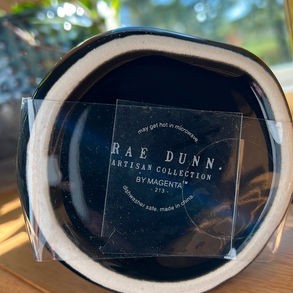 Rae Dunn Honey Bee Mug with Cover - Picture 2 of 5